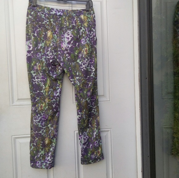 Lululemon Jet Crop Floral Pants - Picture 5 of 6